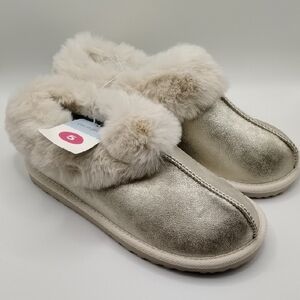 Cat & Jack Silver Kids Slippers